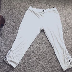 Chico's Travelers White Pants with side zip. Sz 3